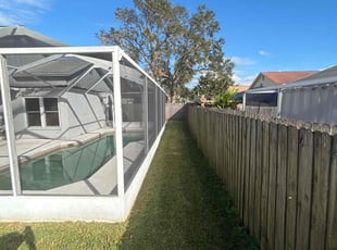 Carolyn S.'s lawn care services service result
