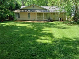 Lauren R.'s lawn service service result