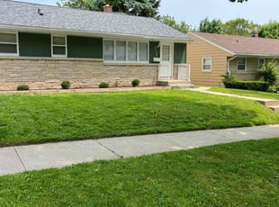 Nicole D.'s grass cutting service result