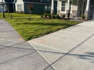 Bettie C.'s grass cutting service result