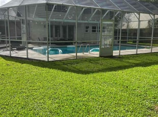 Javier C.'s grass maintenance service result