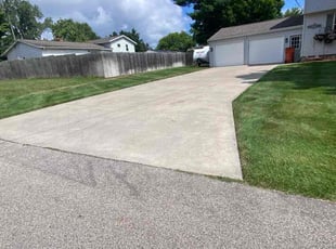 Michael L.'s grass maintenance service result