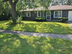 Helen L.'s lawn maintenance service result