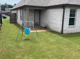 Cesar V.'s lawn care services service result