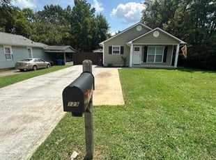 Stephen R.'s lawn maintenance service result