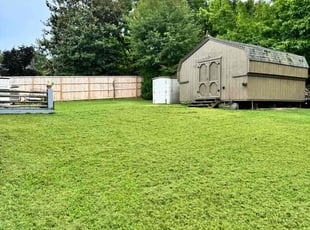 Tracy L.'s lawn service service result