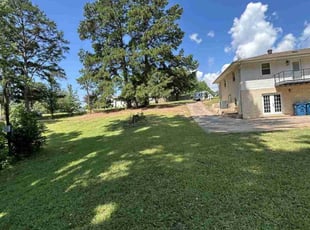 Jennifer T.'s yard care service result