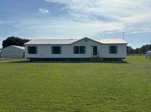 Theresa B.'s lawn maintenance service result