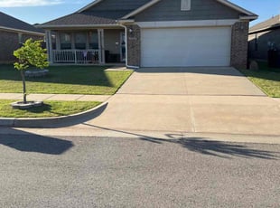Deona L.'s turf maintenance service result
