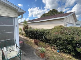 Karen B.'s Bush Trimming service result