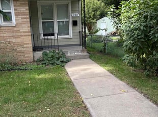 Melissa W.'s grass maintenance service result