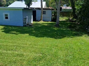 Xiomara L.'s lawn service service result