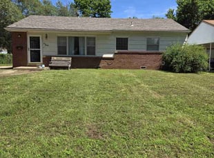 Larry S.'s grass maintenance service result
