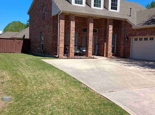 Larry R.'s lawn maintenance service result