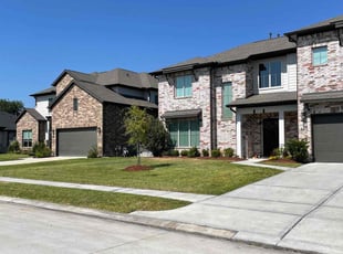 Deborah S.'s lawn care services service result