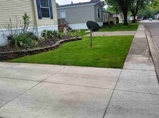 Ann-Maria C.'s turf maintenance service result