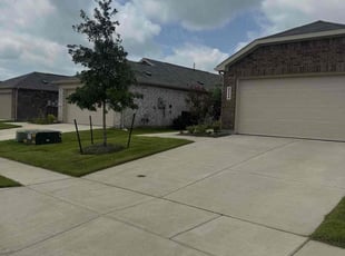 Linda C.'s lawn maintenance service result