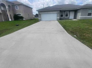 Kate Z.'s grass maintenance service result