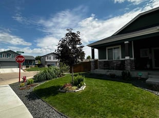 Jenica G.'s lawn maintenance service result