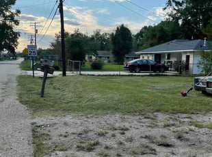 Alex R.'s lawn maintenance service result