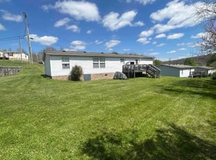 Patricia D.'s lawn care services service result