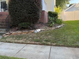 Penni R.'s Bush Trimming service result