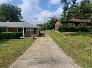 Correy E.'s Bush Trimming service result