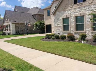 Cynthia L.'s grass cutting service result