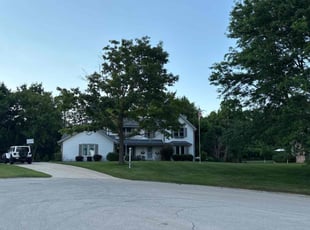 Tonya L.'s lawn maintenance service result