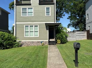 Laurie F.'s turf maintenance service result