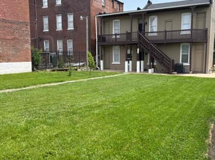Gloria M.'s lawn care services service result