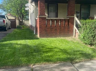 Kathy D.'s lawn service service result