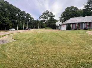 Jennifer A.'s turf maintenance service result