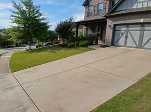 Jon B.'s lawn maintenance service result