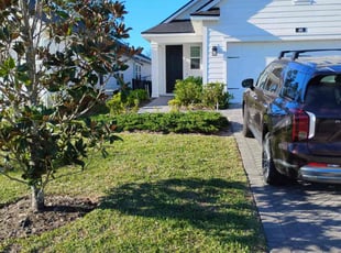 Rhonda W.'s lawn service service result