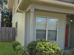 Jennifer M.'s Bush Trimming service result