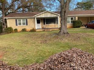 Vicki N.'s lawn maintenance service result