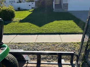 Linda W.'s lawn care services service result