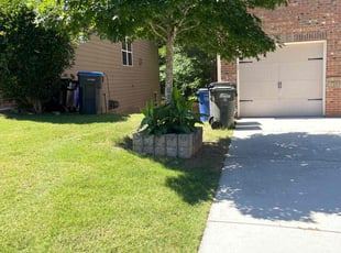 Jennifer Shawn R.'s lawn care service result