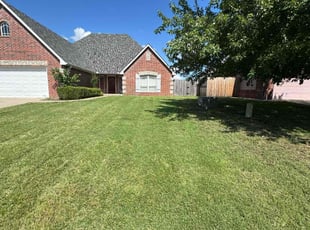 Janis B.'s lawn care services service result