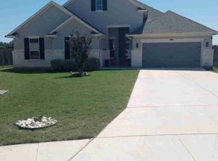 Tanya L.'s turf maintenance service result