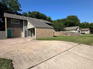 Alexia A.'s lawn maintenance service result