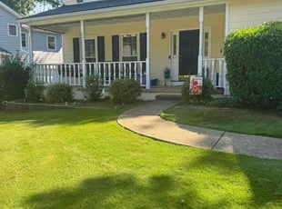 Lamar M.'s lawn maintenance service result
