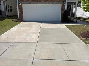 Hansen S.'s lawn service service result