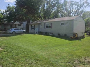 Kathryn M.'s lawn maintenance service result