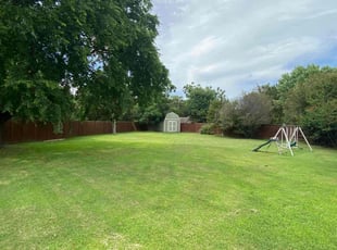 Linda M.'s grass cutting service result