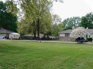 Debbie R.'s lawn care service result