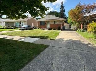 Charles R.'s grass maintenance service result