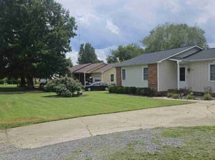 Carlos A.'s landscaping service result