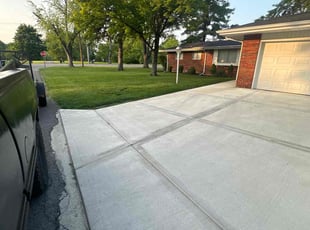 Dani S.'s turf maintenance service result